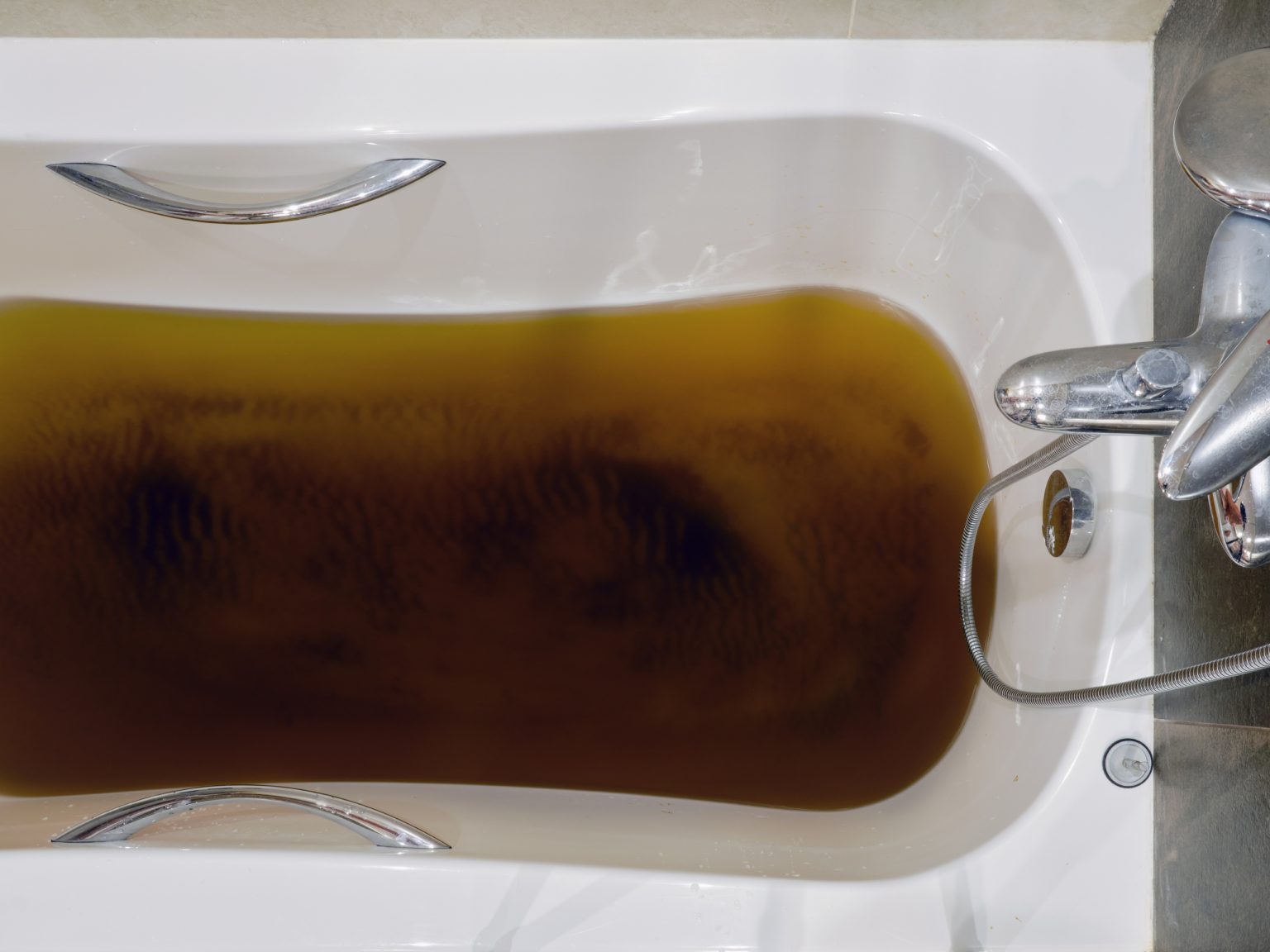 Badewanne verstopft - Abfluss Erb